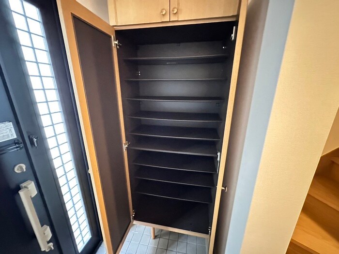 下瓦町貸家の物件内観写真