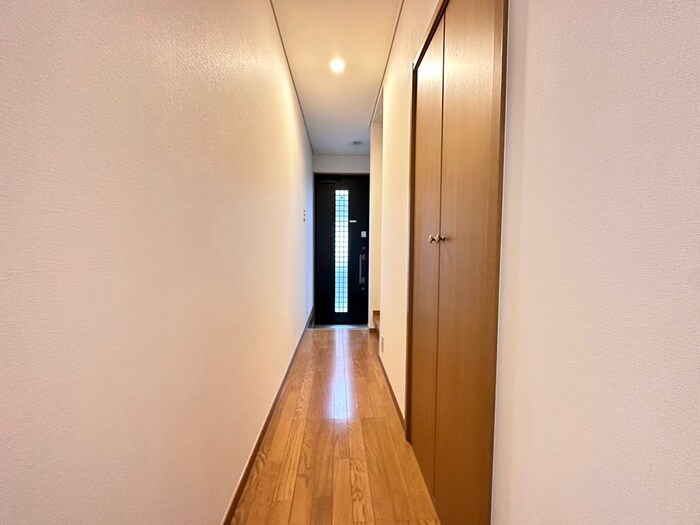 下瓦町貸家の物件内観写真