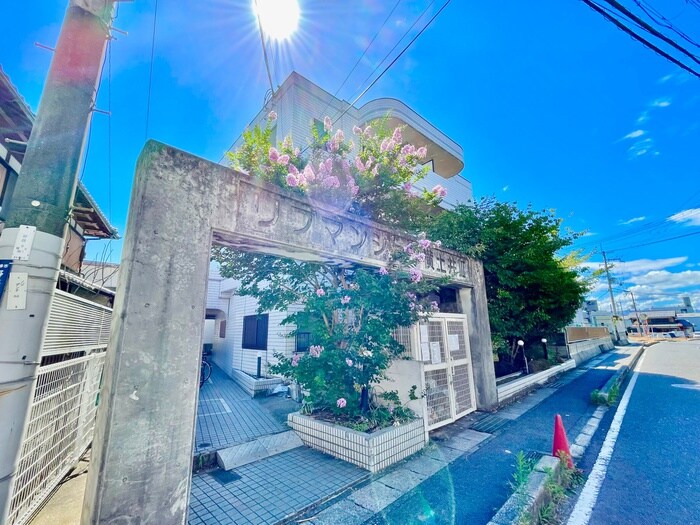 リブマンション横土井Ⅲの物件外観写真