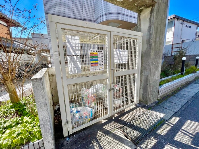 リブマンション横土井Ⅲの物件外観写真