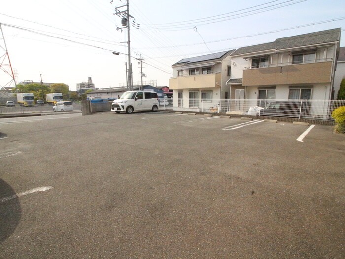 メルシ－ボンジョルネＡ棟の物件外観写真