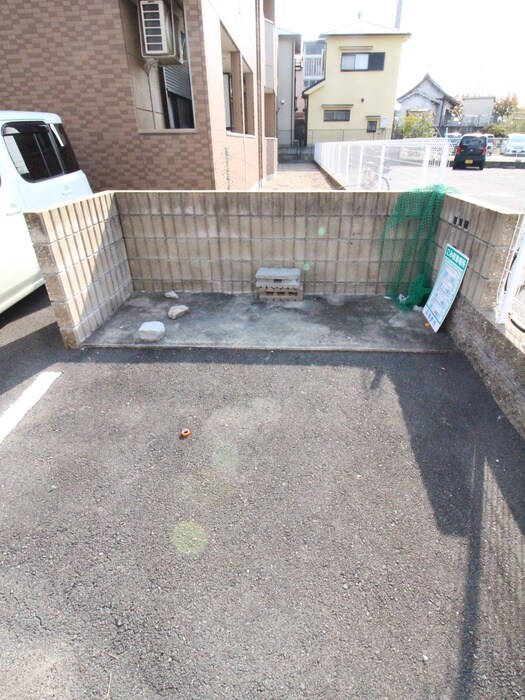 ルミナス松山の物件外観写真