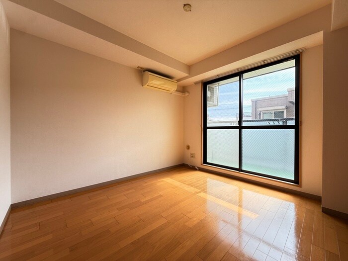 カ－ライル堺市駅前の物件内観写真