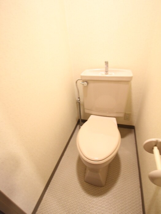 リヴ・ロイヤルの物件内観写真