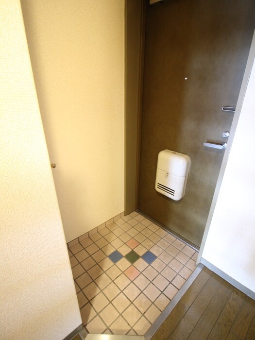 リヴ・ロイヤルの物件内観写真