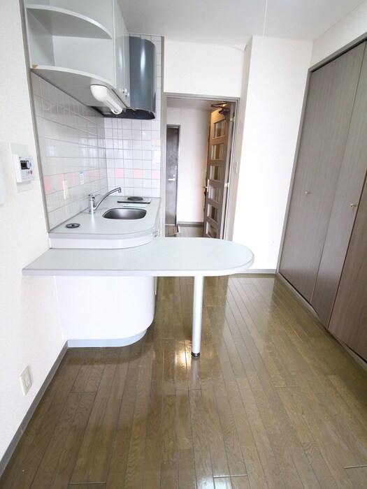 リヴ・ロイヤルの物件内観写真