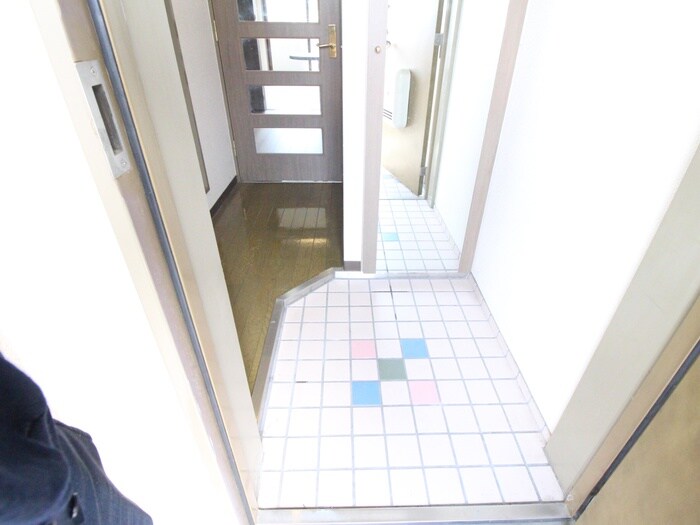 リヴ・ロイヤルの物件内観写真