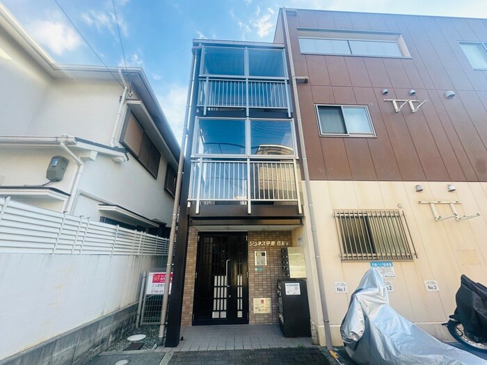ジュネス甲東伍番館の物件外観写真