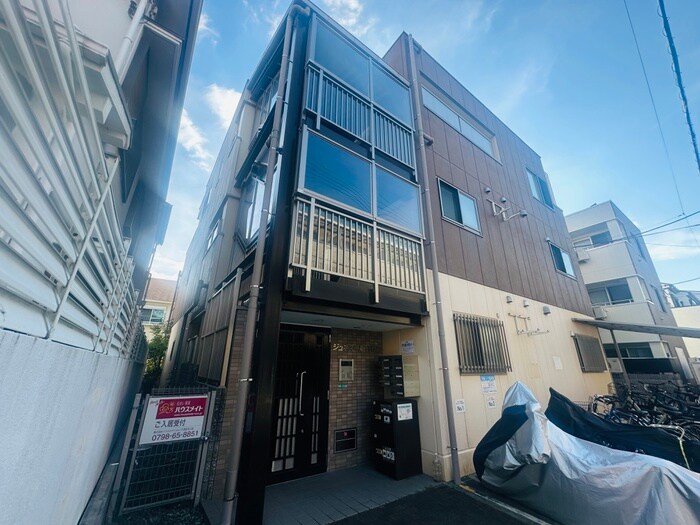 ジュネス甲東伍番館の物件外観写真