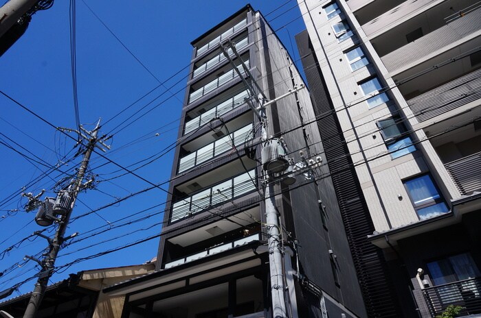 ロイヤルステイツ御所南の物件外観写真