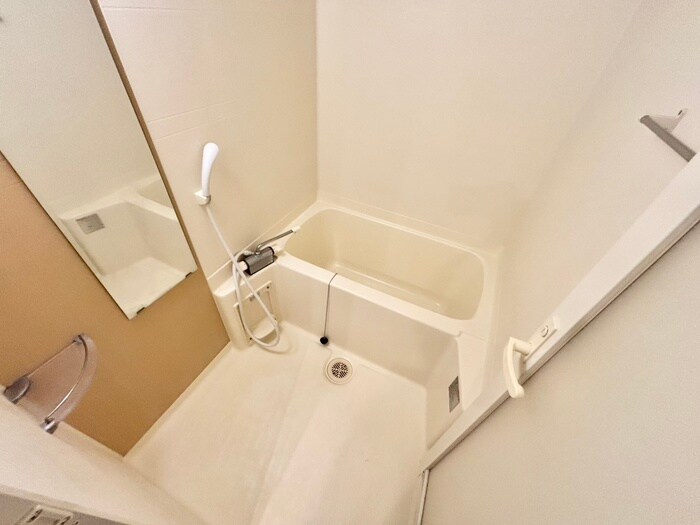 ロイヤルステイツ御所南の物件内観写真