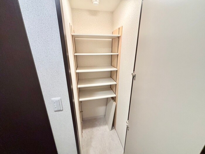 ロイヤルステイツ御所南の物件内観写真