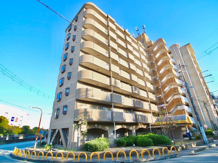 リエス伊丹駅前の物件外観写真