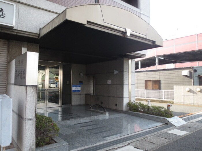 サンクチュアリの物件外観写真