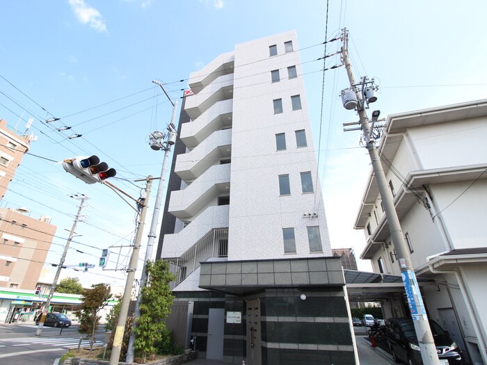 トレノーヴェ南巽の物件外観写真