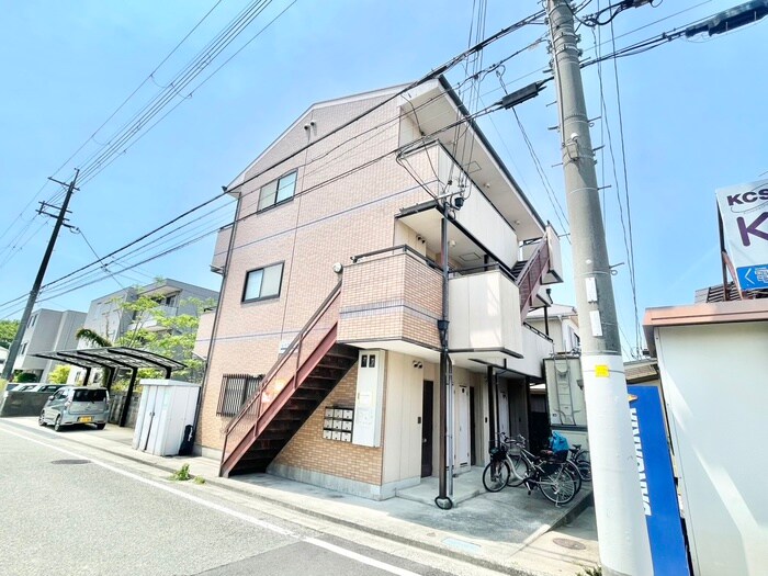 レイクハイツの物件外観写真