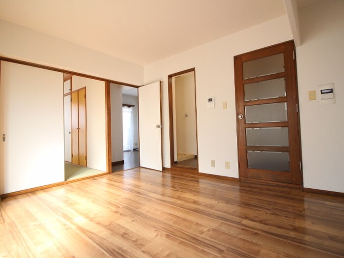 ラ・メゾンクレ－ルの物件内観写真