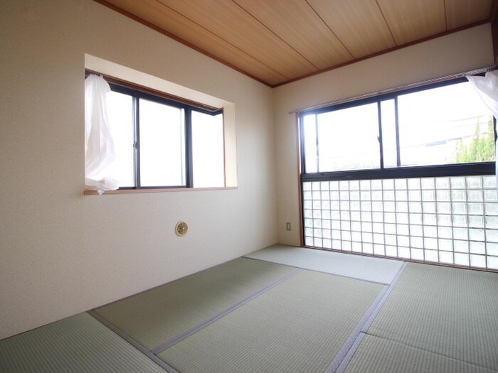 ラ・メゾンクレ－ルの物件内観写真