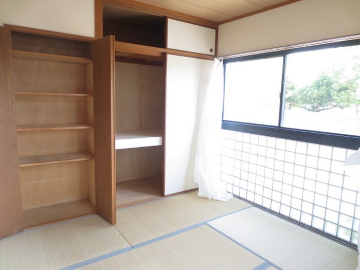 ラ・メゾンクレ－ルの物件内観写真