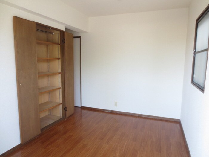 ラ・メゾンクレ－ルの物件内観写真