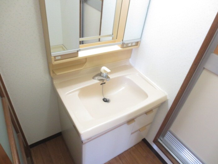 ラ・メゾンクレ－ルの物件内観写真