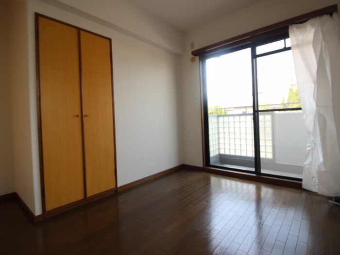 ラ・メゾンクレ－ルの物件内観写真