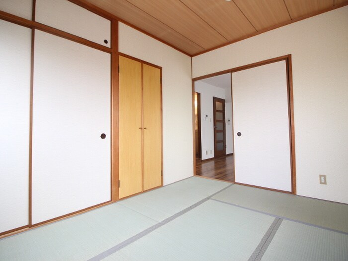 ラ・メゾンクレ－ルの物件内観写真