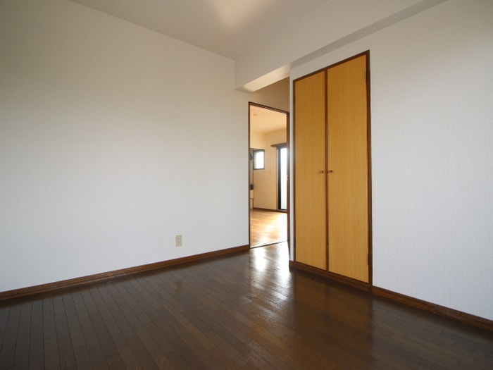 ラ・メゾンクレ－ルの物件内観写真