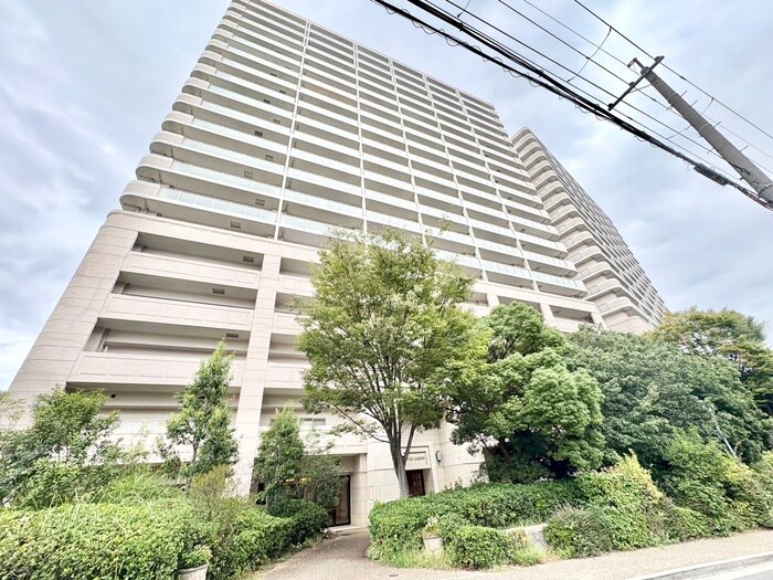 ﾘﾊﾞｰｶﾞｰﾃﾞﾝ千里中央あかり絵のﾐﾁの物件外観写真