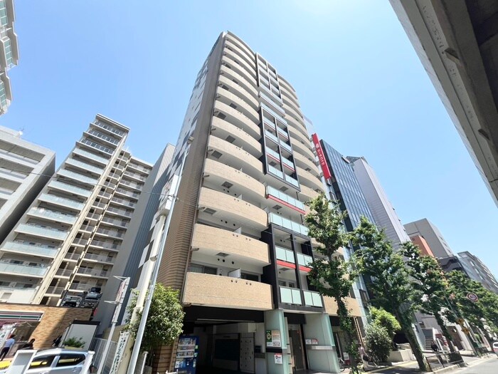 アスール江坂３ｒｄの物件外観写真