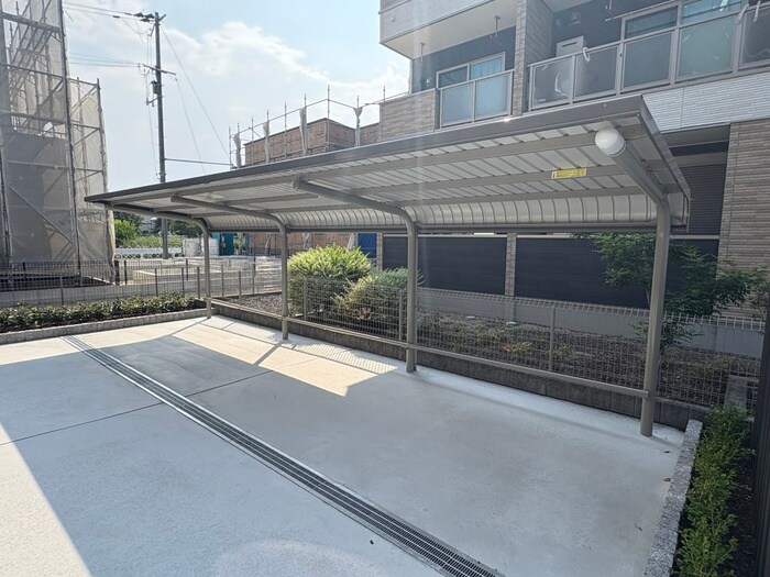 ウエストコミタリアⅢの物件外観写真