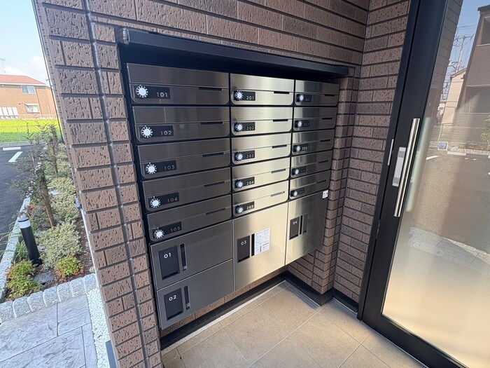 ウエストコミタリアⅢの物件外観写真