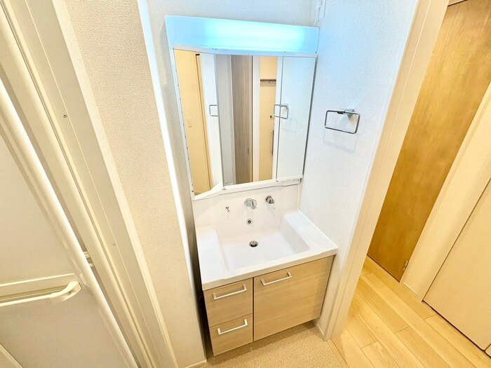 ウエストコミタリアⅢの物件内観写真