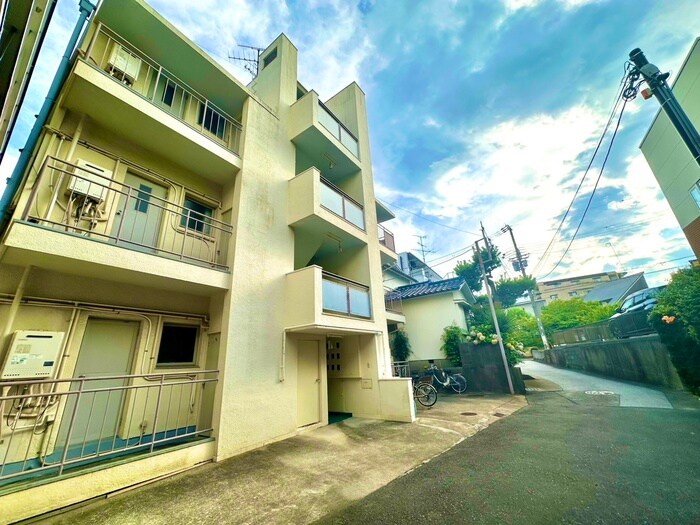 芦屋マンションの物件外観写真