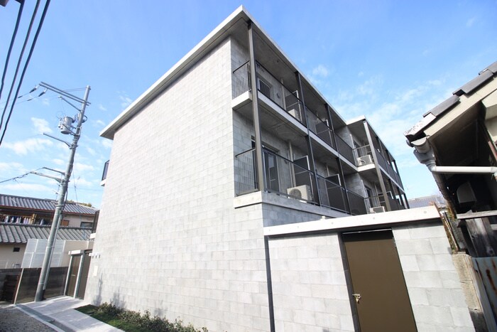 ピアスアパートの物件外観写真