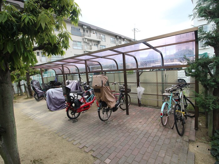 ｻﾝｳﾞｨﾚｯｼﾞ21の物件外観写真