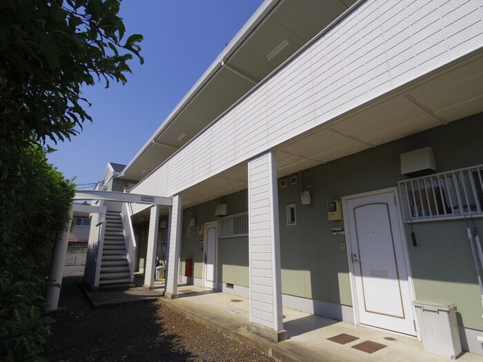 ヴィラウィステリアの物件外観写真