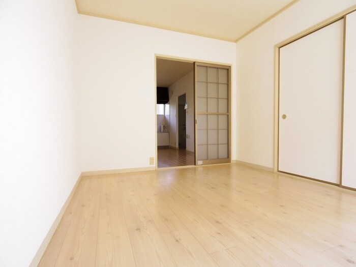 ヴィラウィステリアの物件内観写真