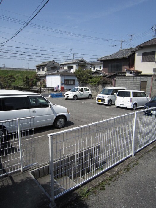 ヴィラウィステリアの物件外観写真