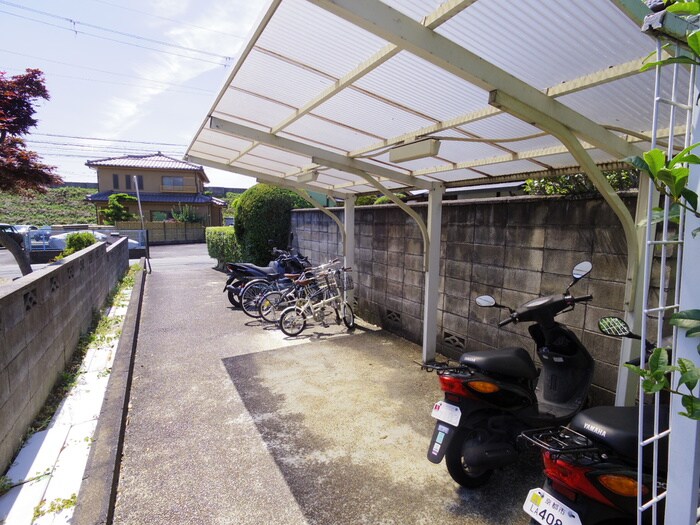 ヴィラウィステリアの物件外観写真