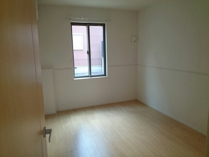 ストラーダ　ディ　ラピスの物件内観写真