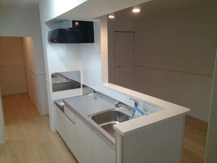 ストラーダ　ディ　ラピスの物件内観写真