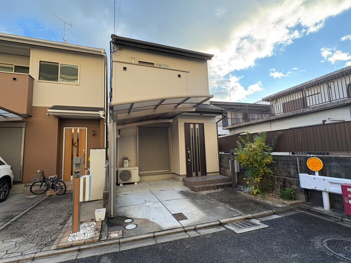 西ノ京月輪町貸家の物件外観写真