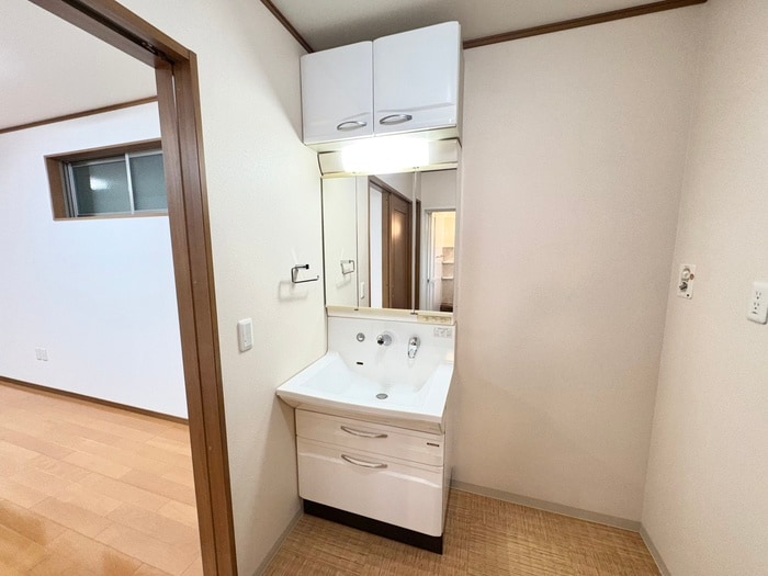 西ノ京月輪町貸家の物件内観写真