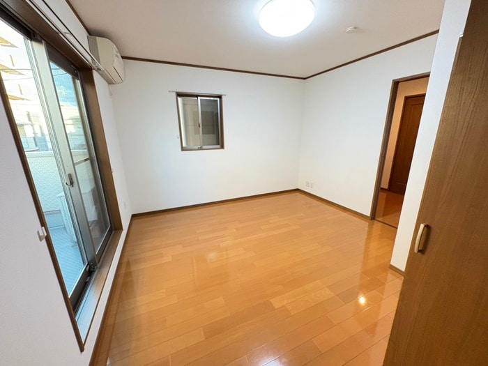 西ノ京月輪町貸家の物件内観写真