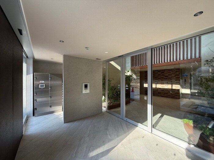 エメルミナ豊中岡町の物件外観写真