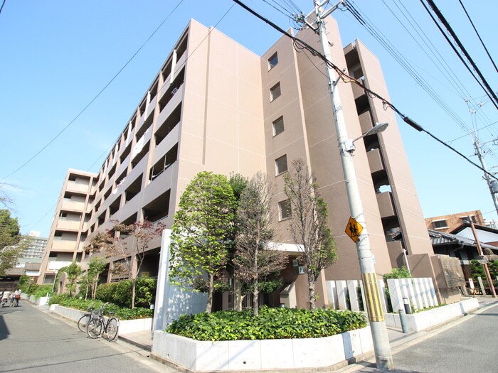 パレ上新庄の物件外観写真