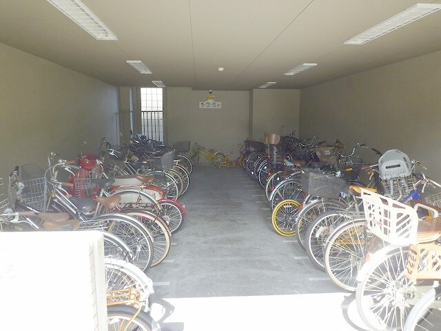 パレ上新庄の物件外観写真