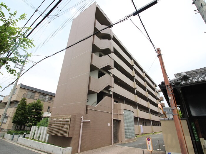 パレ上新庄の物件外観写真