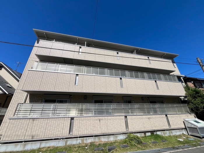 ペルルⅡの物件外観写真